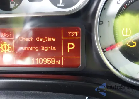 2014 Fiat 500L Lounge z USA, uszkodzony, nr VIN ZFBCFACH4EZ005209